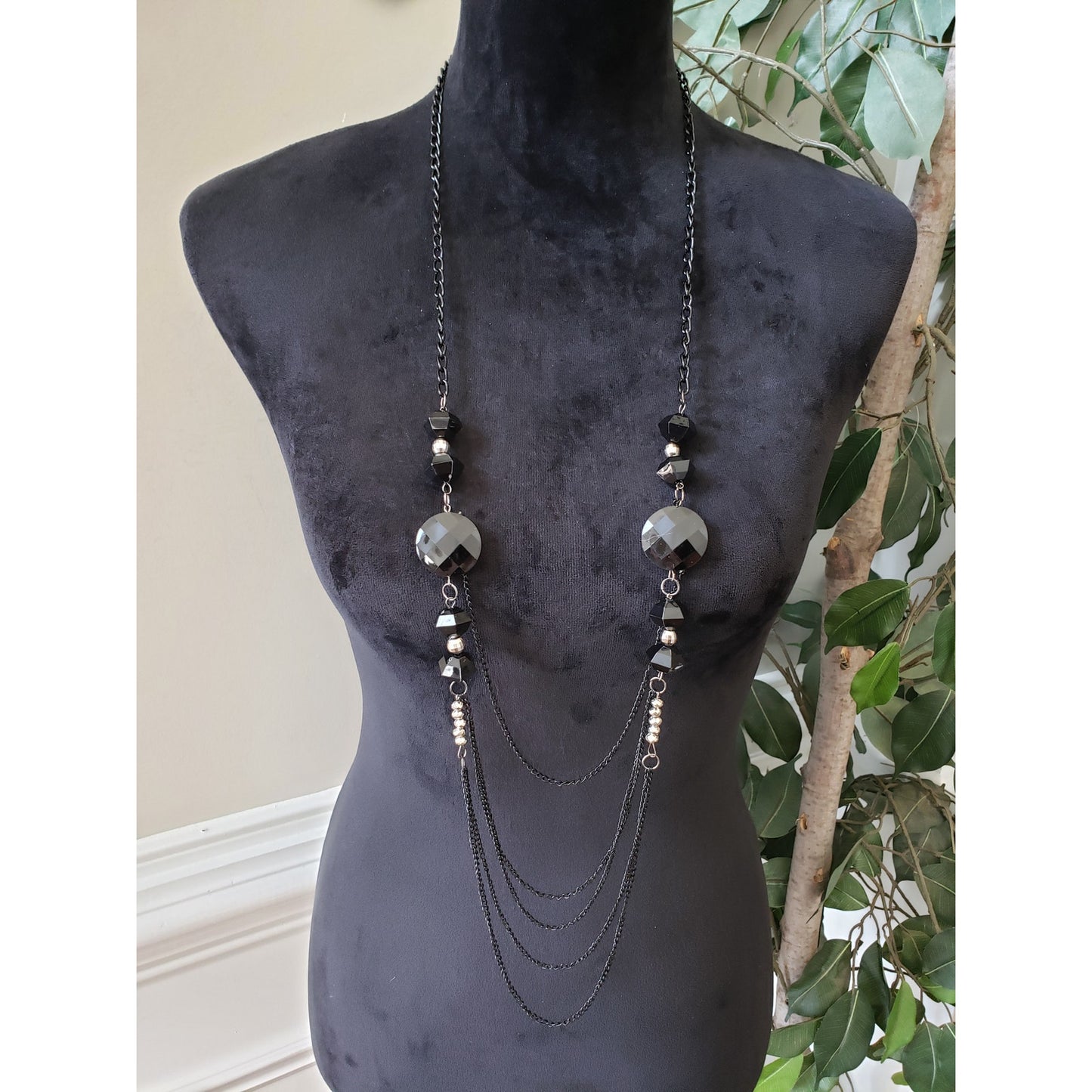 Women Black Tone Multi Layered Faceted Glass Beads Statement Necklace w/ Lobster