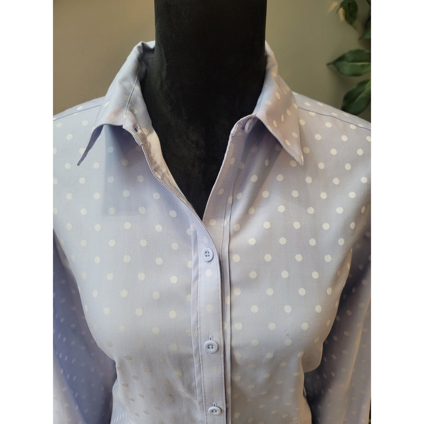 Chico's Button Front Shirt Women's Size 1 Medium Light Blue Polka Dot Cotton