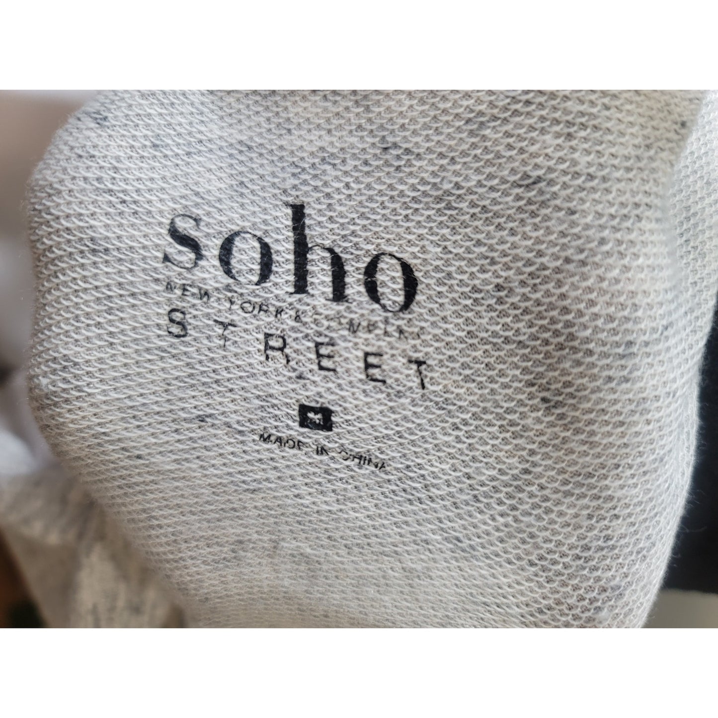 Soho Street Sweater Women's Size Medium Gray Long Sleeve Pullover Knit Casual