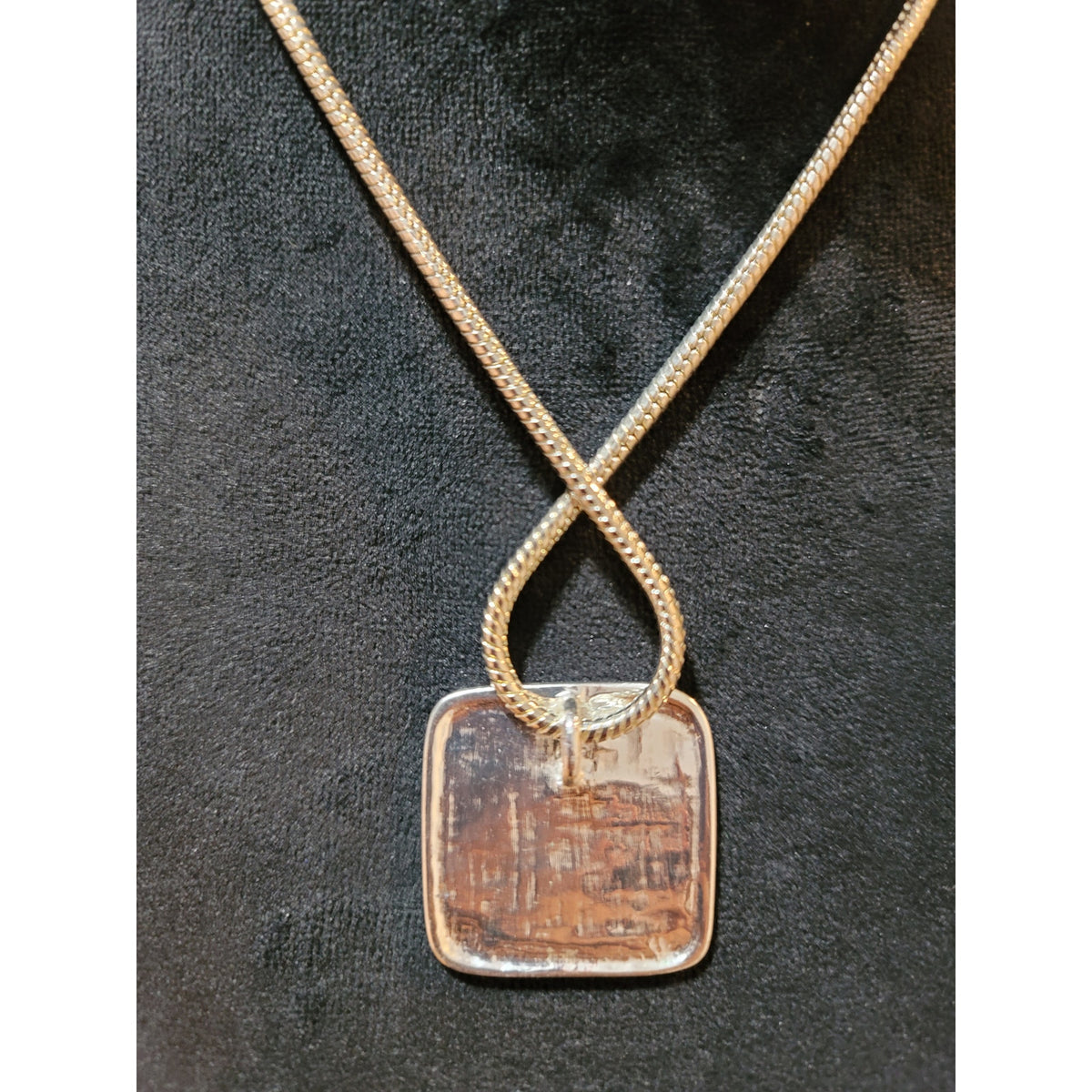 Women’s Silver Snake Chain Pendant Necklace With Lobster Clasp Amber Square Mode