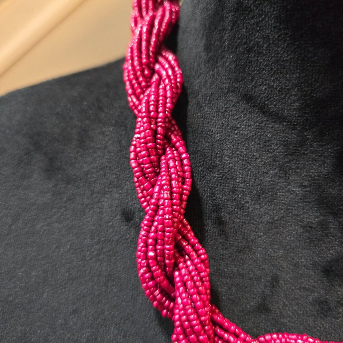 Womens Pink Seed Beads A Standing Ovation Necklace Jewelry with Lobster Clasp