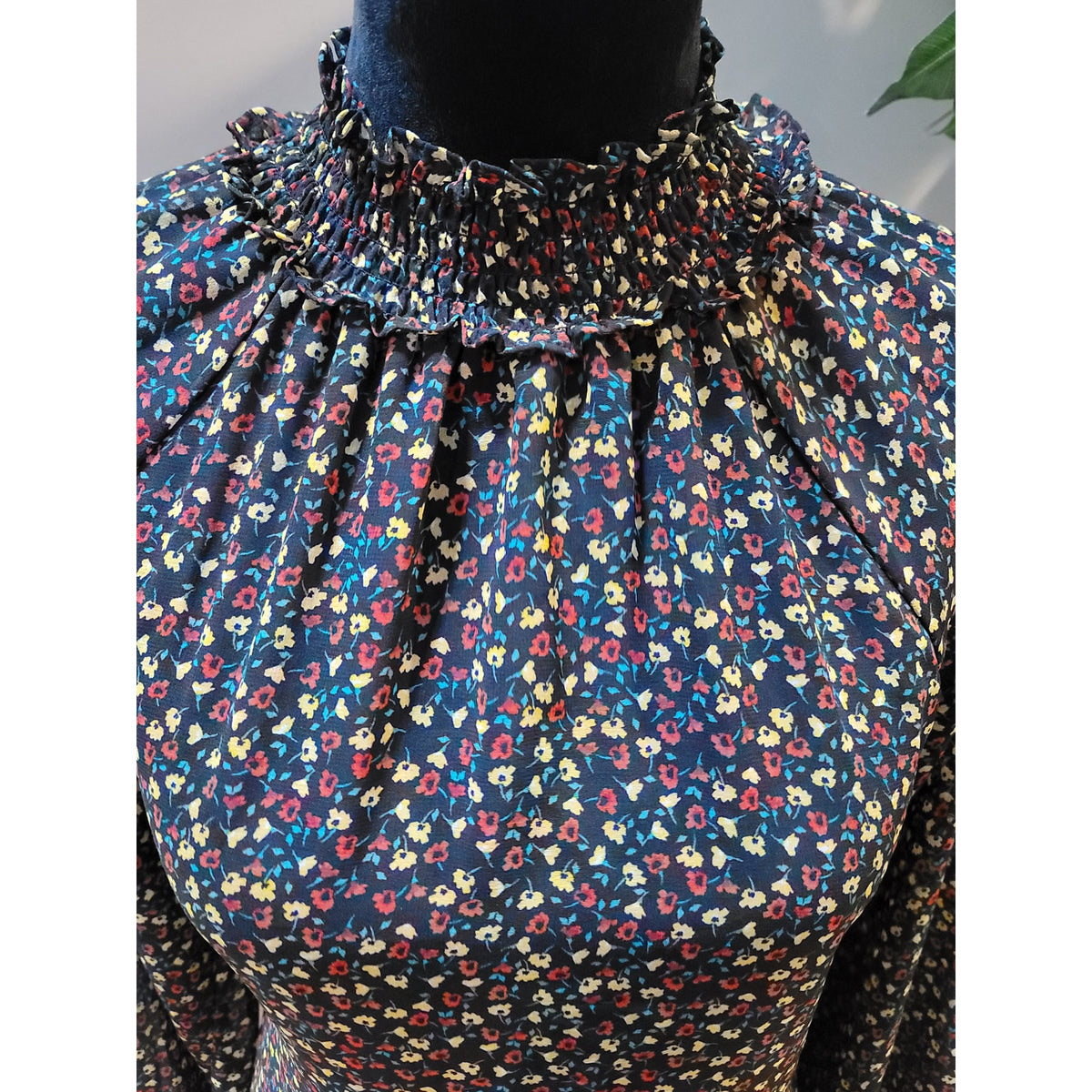 GAP Floral Sheer Top Women's Size X-Small Multicolor Mock Neck Long Sleeves