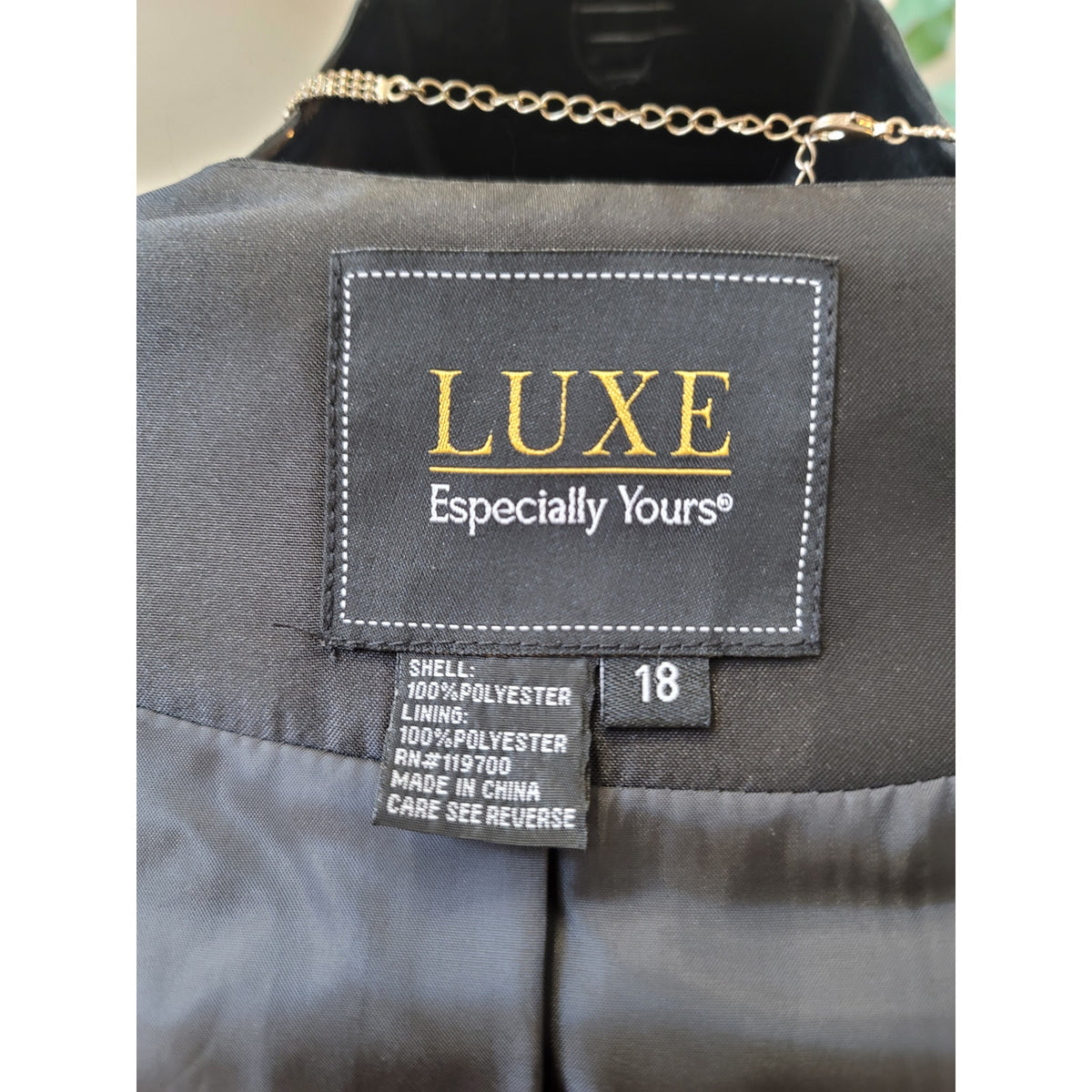 Luxe Skirt Suit Women's Size 18 Black Fringe Ribbon Back Zipper Fully Lined
