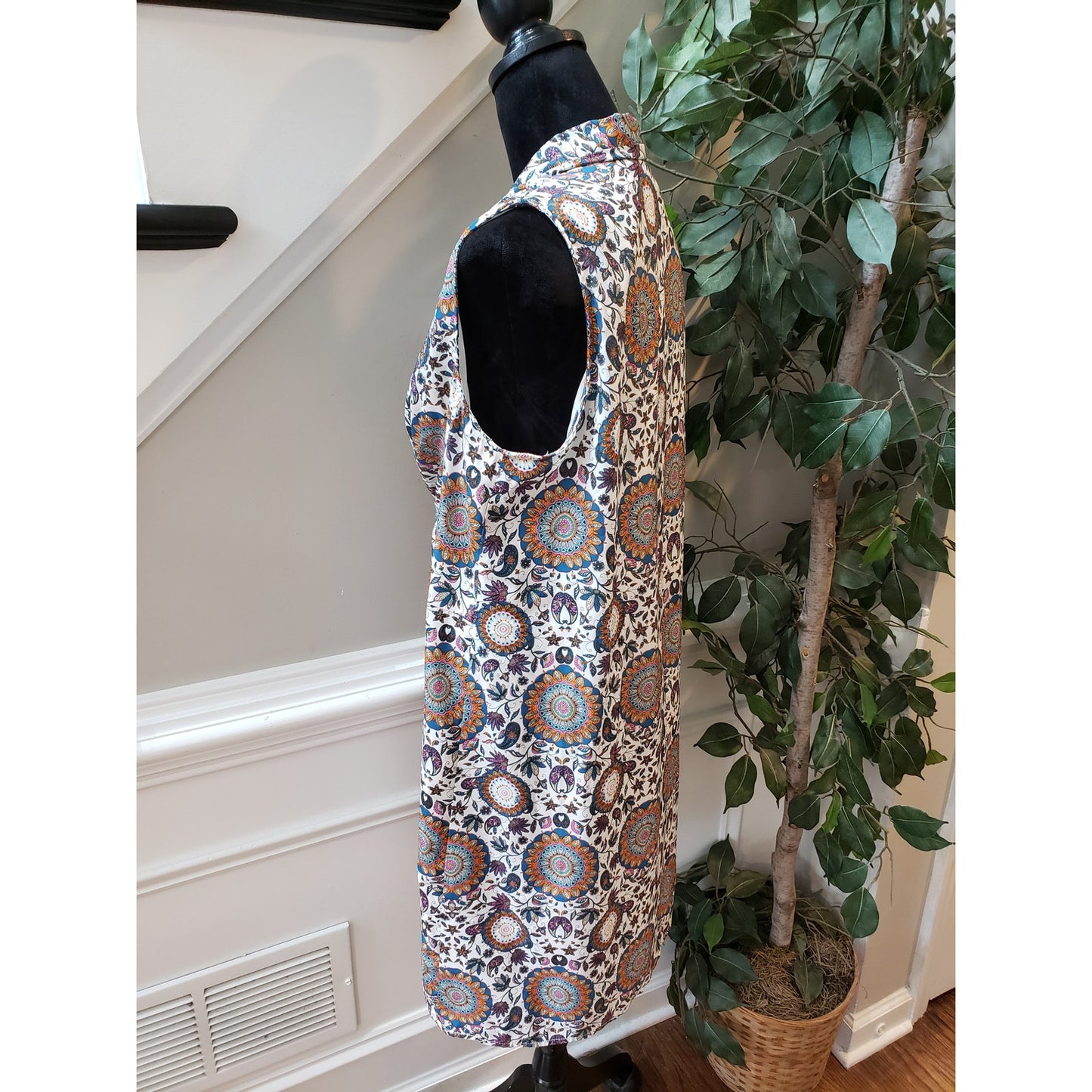 19 Cooper Fit & Flared Dress Women's XL Multi Geo Print Lined Pleated V Neck
