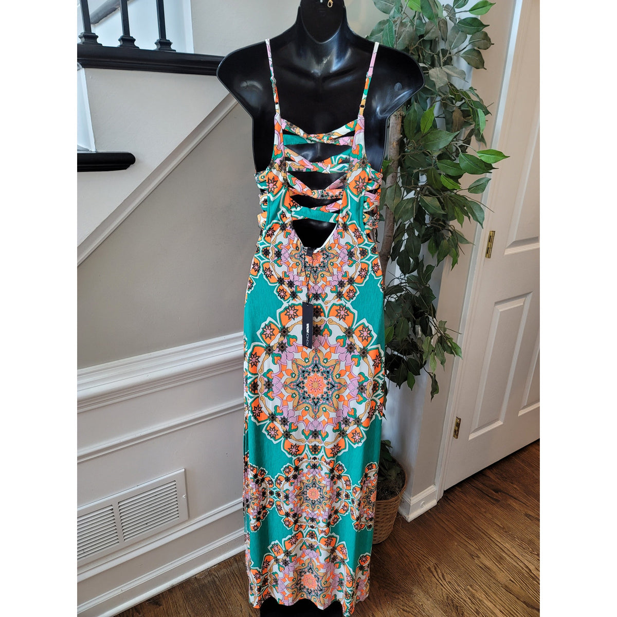 Fashion Nova Kaleidoscope Days Dress Women's Medium Multi Floral Scoop Casual