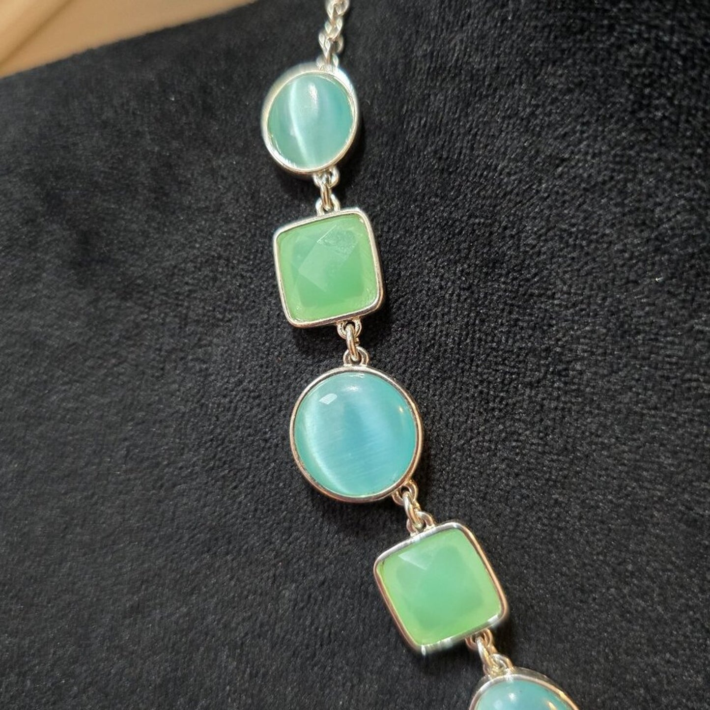 Liz Claiborne Womens Green Crystal Beaded Necklace Jewelry with Lobster Clasp