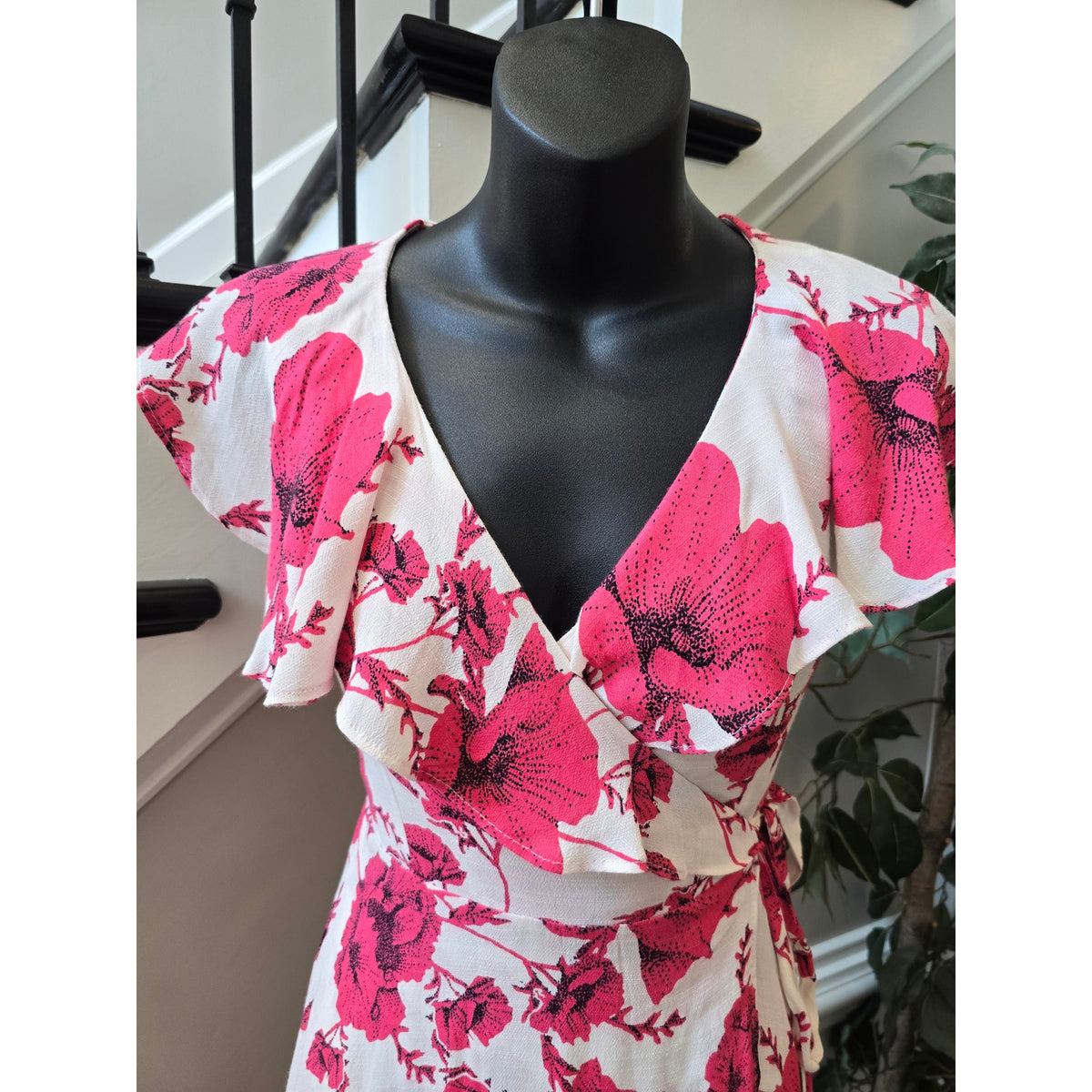 Free People Wrap Dress Women's SZ XS Ivory Floral Flutter Sleeves Surplice Neck