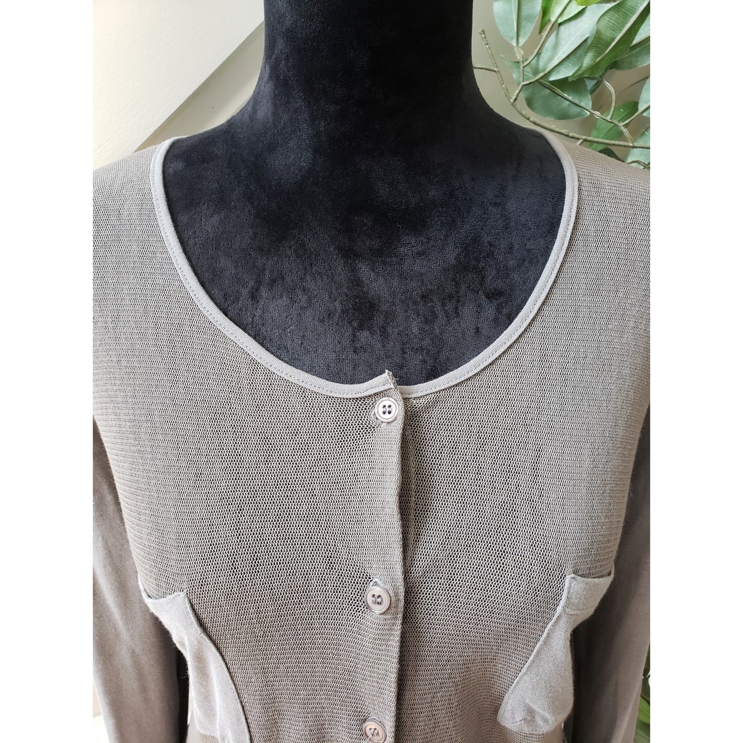 Luna Sweater Womens Gray Mesh Knit Long Sleeve Chest Pockets Button Front M
