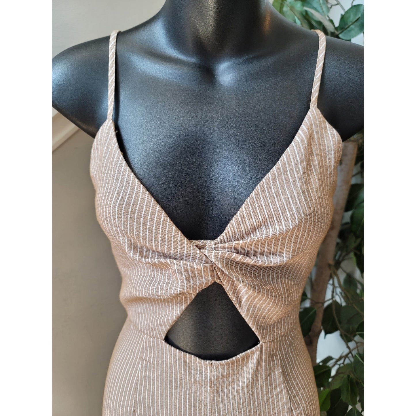 The Room Jumpsuit Women Medium Beige White Striped Cutout Wide Leg Sleeveless