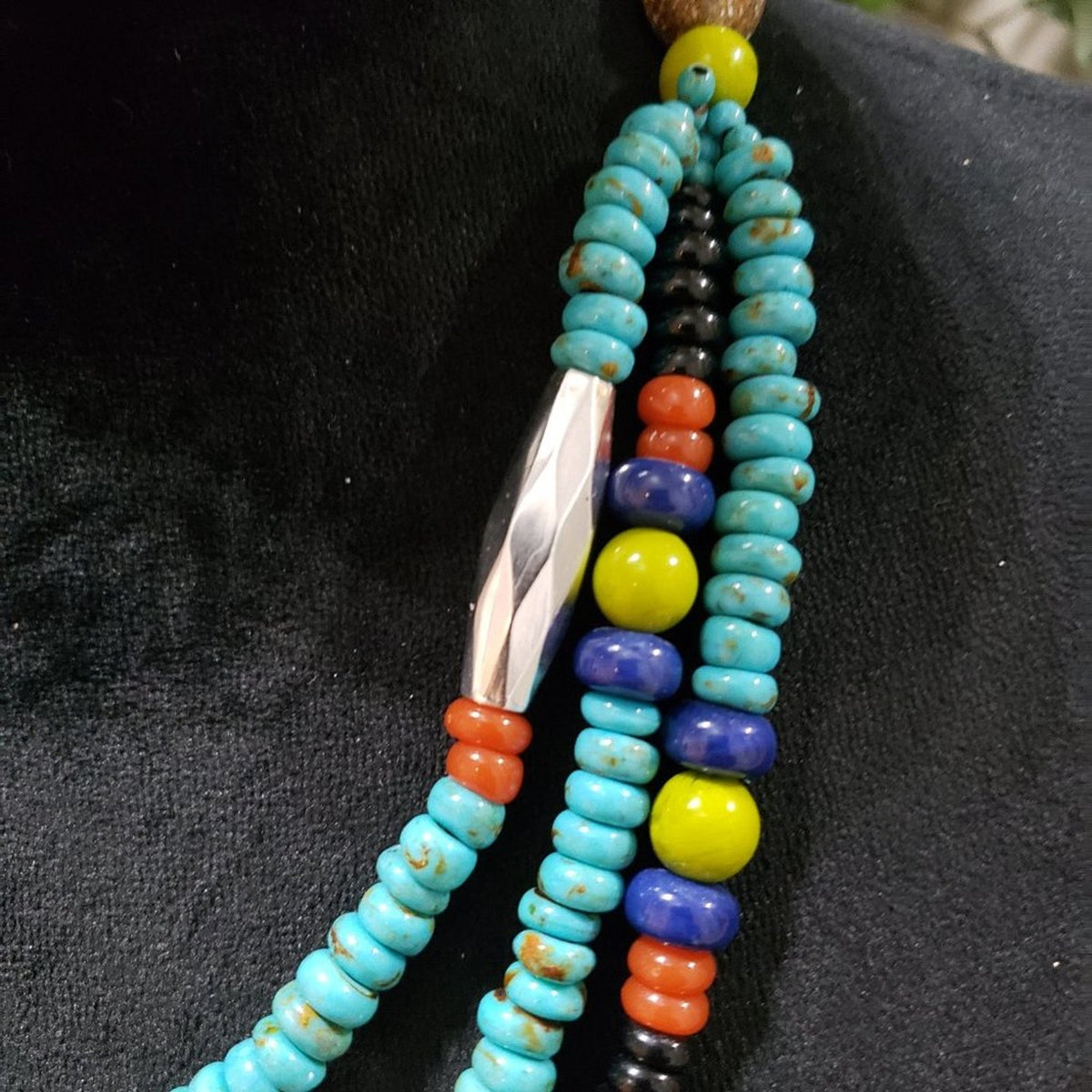 Women Fashion Native Turquoise Bead 3 Strand Collar Necklace with Lobster Clasp