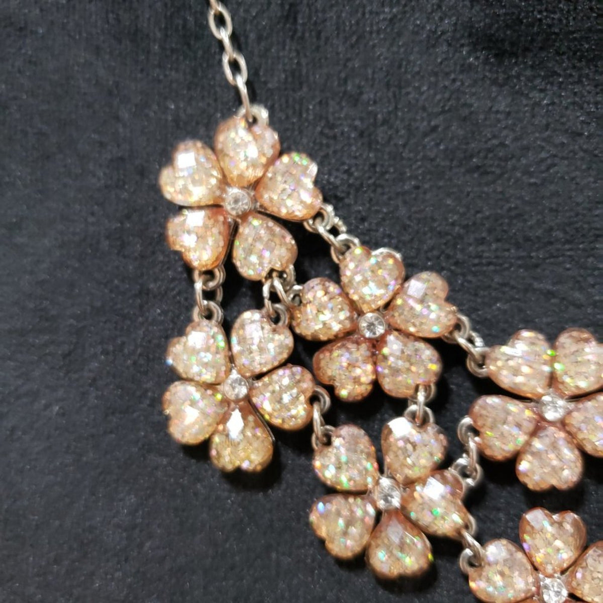 Chicos Womens Fashion Rhinestone Floral Statement Bib Necklace w/ Lobster Clasp
