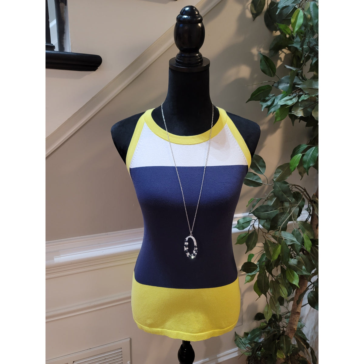 Banana Republic Tank Top Women's Small Blue/Yellow Comfort Round Neck Sleeveless