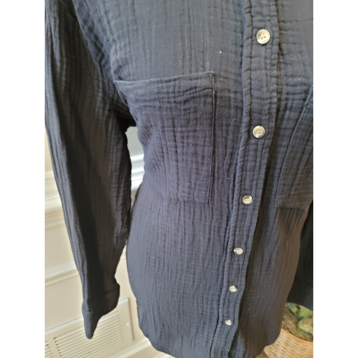 H&M Blouse Women’s Size Medium Black Button Up Shirt Long Sleeve Casual Top