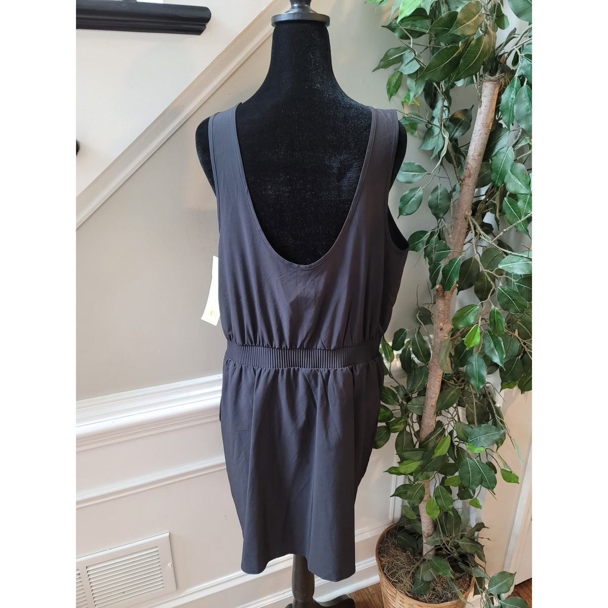 Aryn K Sleeveless Fit Flare Dress Women Medium Black Party Cocktail Formal