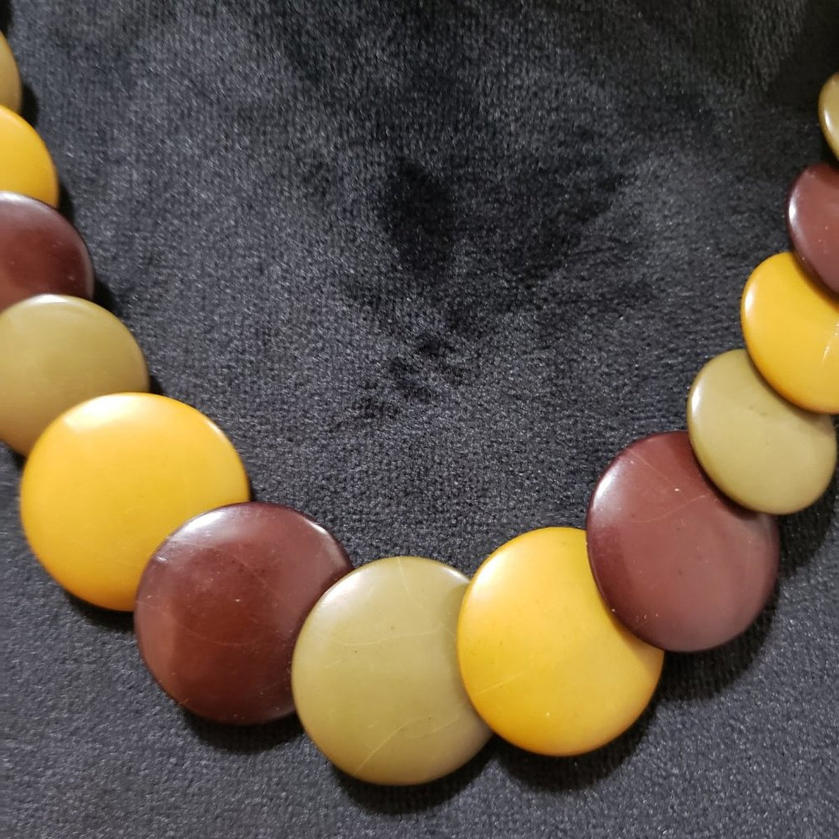Womens Fashion Multicolor Flat Disks Beaded Collar Necklace with Lobster Clasp