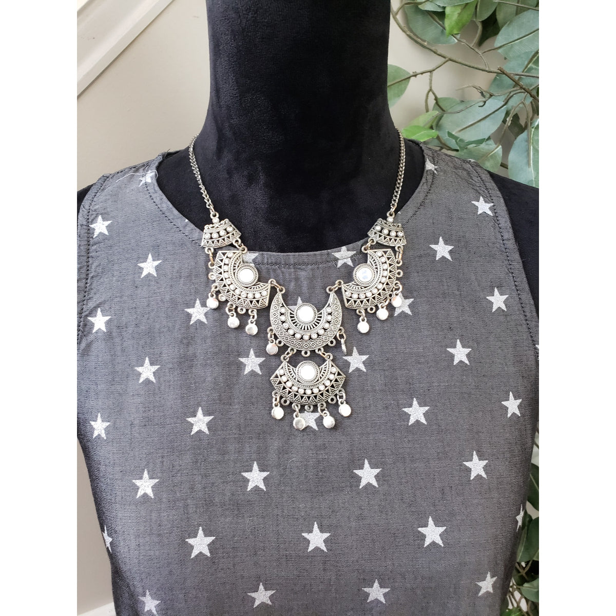 Chelsea & Theodore Fit & Flare Dress Women's S Gray & White Crew Neck Sleeveless