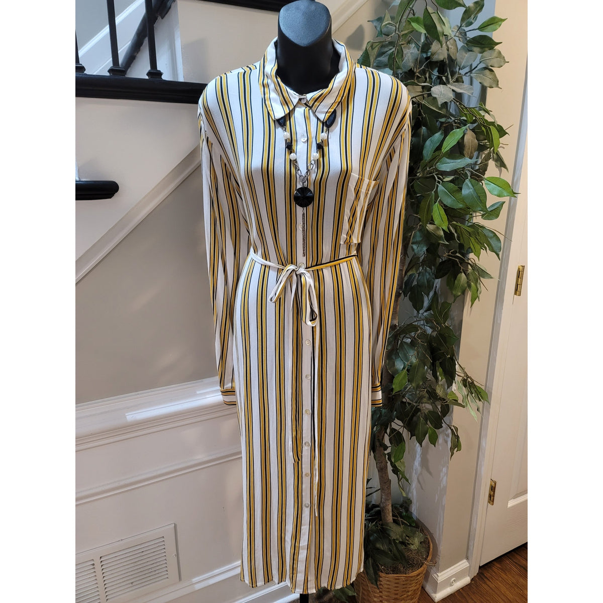 Forever 21 Shirt Dress Women's 2X White Yellow Stripes Collared Long Sleeves