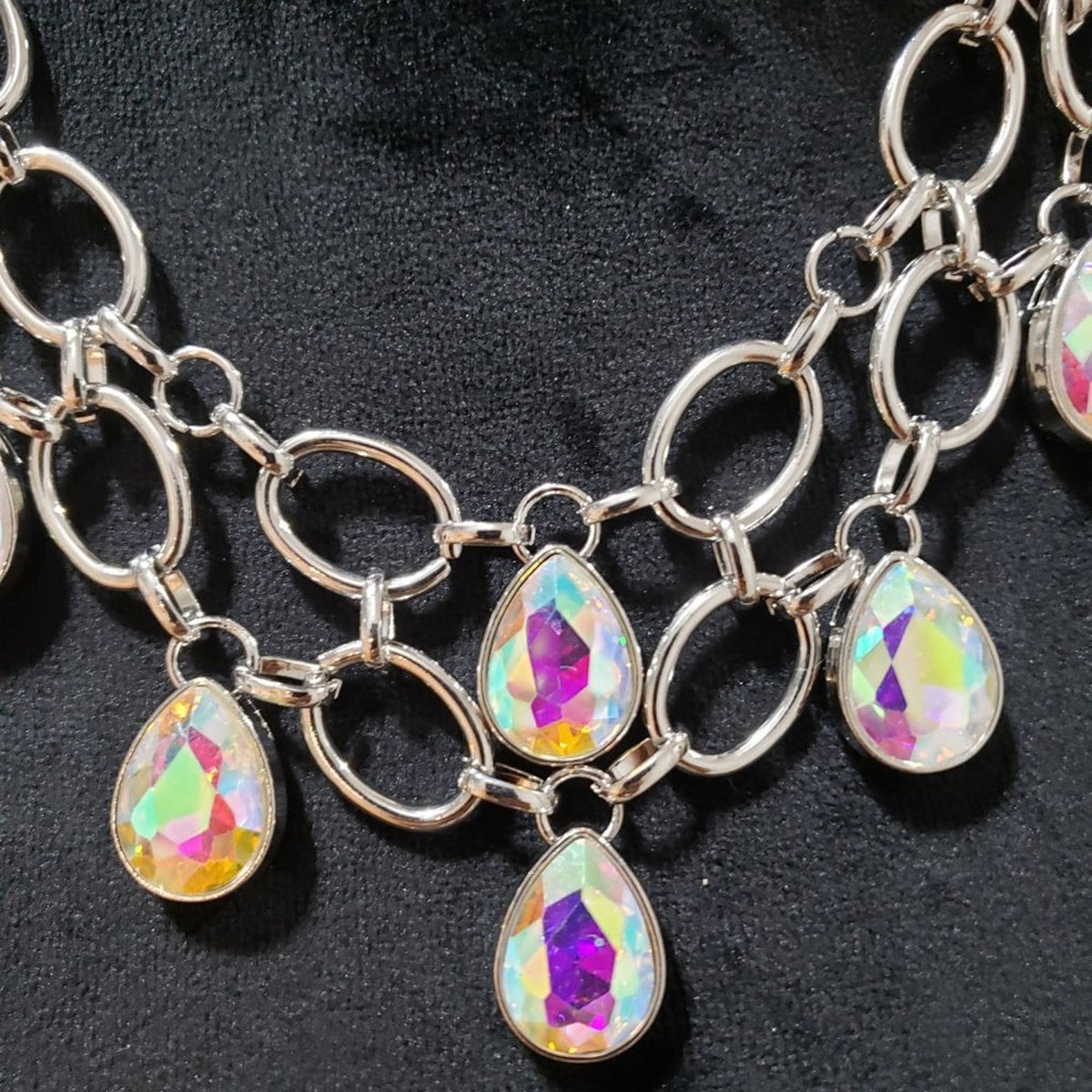 Show Stopping Shimmer Iridescent Gunmetal & Multi Oil Spill Rhinestones Necklace