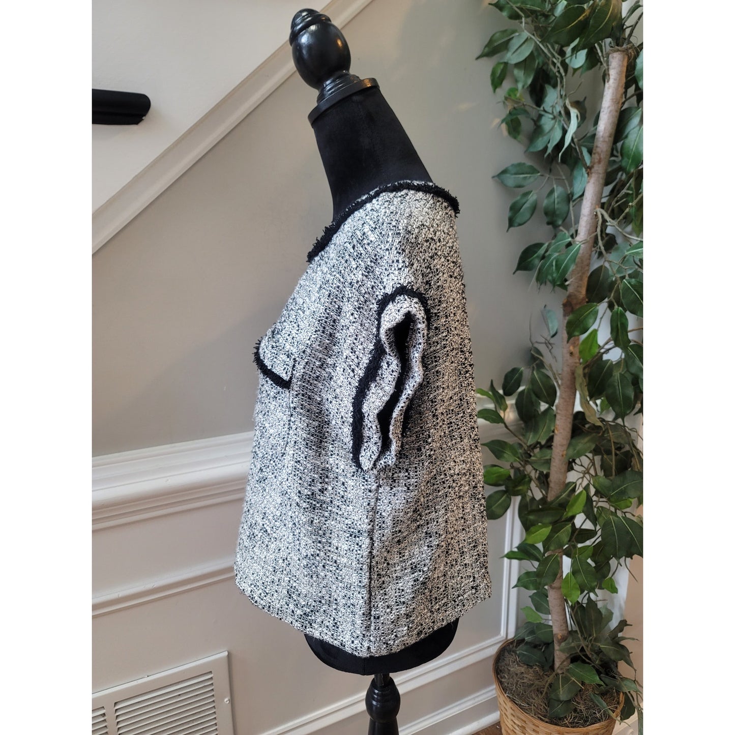 LOFT Short Sleeve Sweater Women Size M Black White Tweed Knit Blouse Workwear