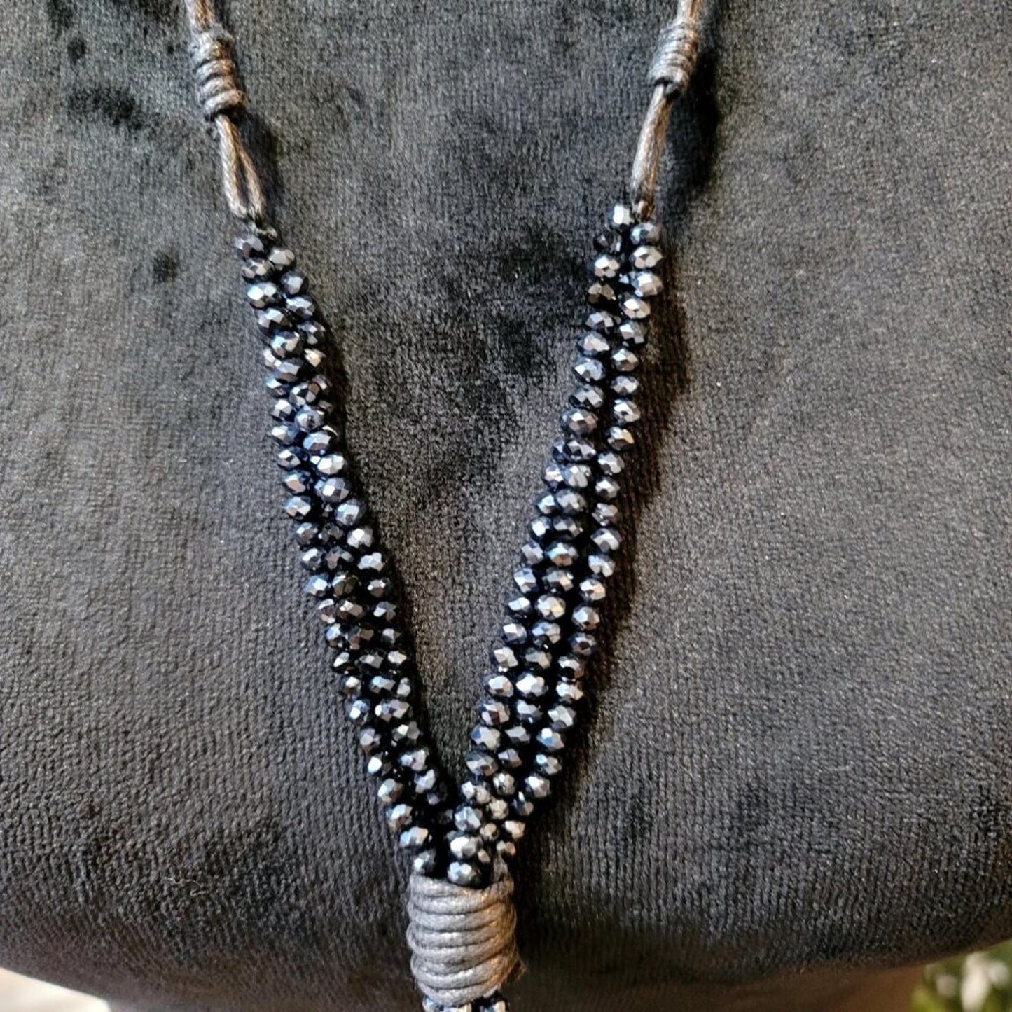 Womens Fashion Black Sead Beaded Necklace Jewelry with Spring Ring Clasp