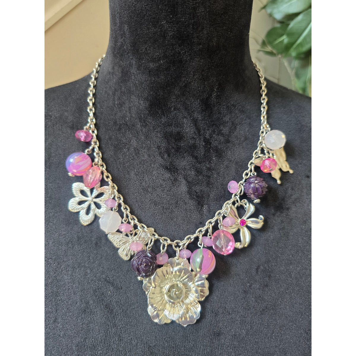 NY Silver Tone Pink Purple Floral Charm Statement Necklace