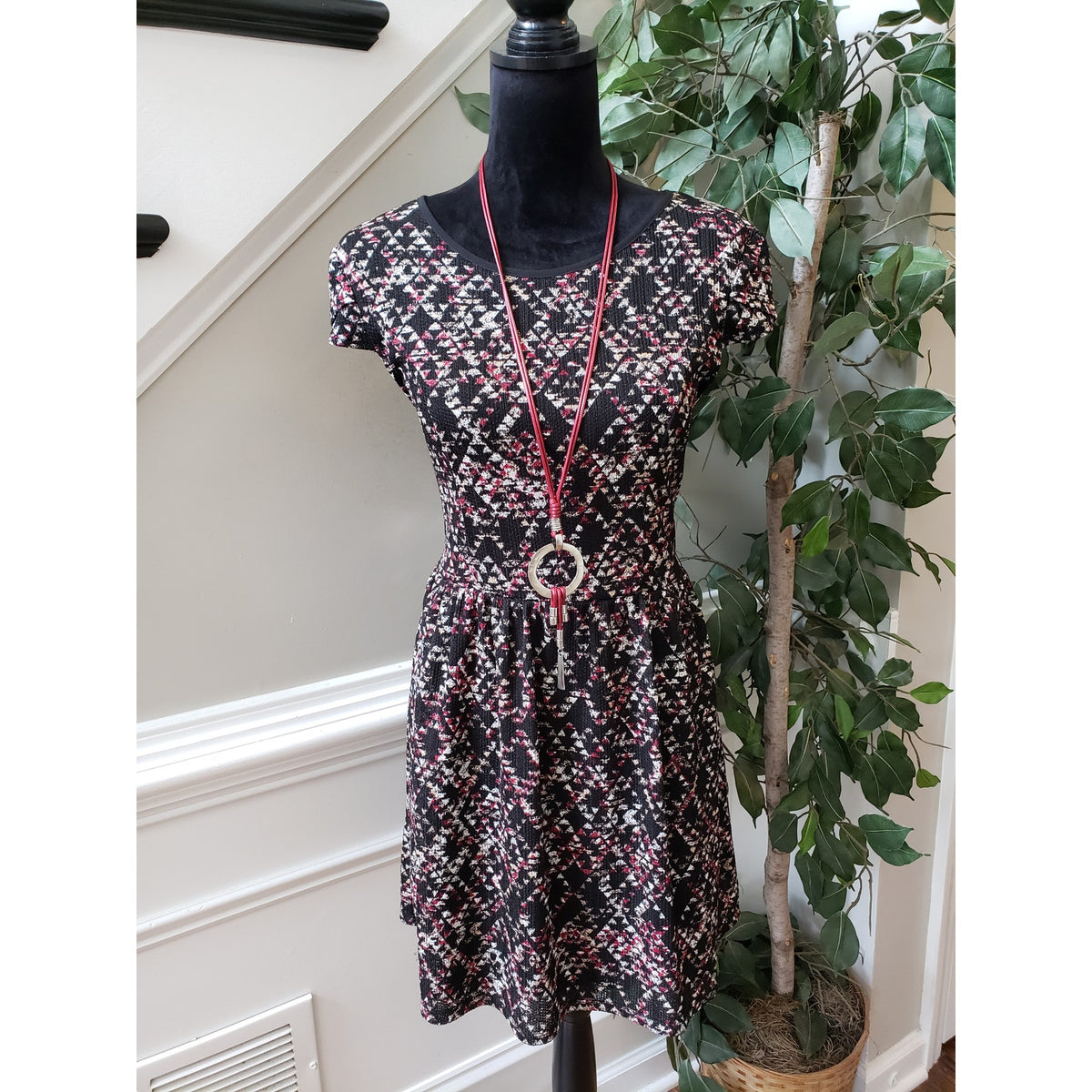 City Triangles Fit & Flare Dress Women's L Multicolor Geometric Print Cap Sleeve
