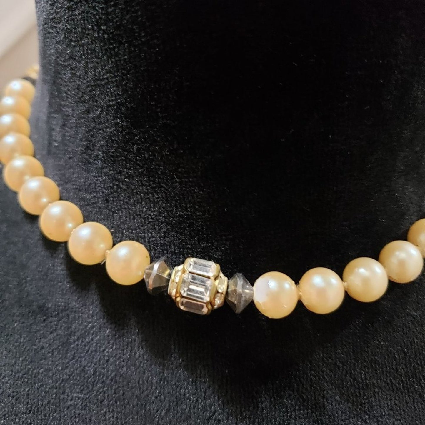 Womens Fashion Collier Pearls Faux Choker Necklace Jewelry Silver Filigree Clasp