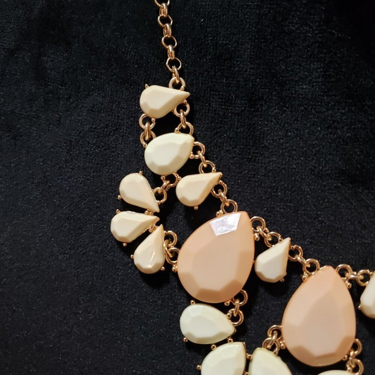 Womens Fashion Pink White Rhinestone Gold Tone Chain Necklace with Lobster Clasp