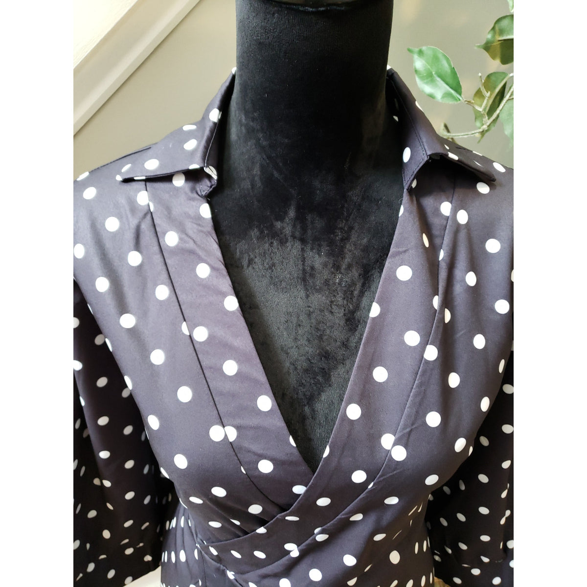 Zara Blouse Women XL Black White Polka Dot Wrap Top 3/4 Sleeve Dressy Shirt
