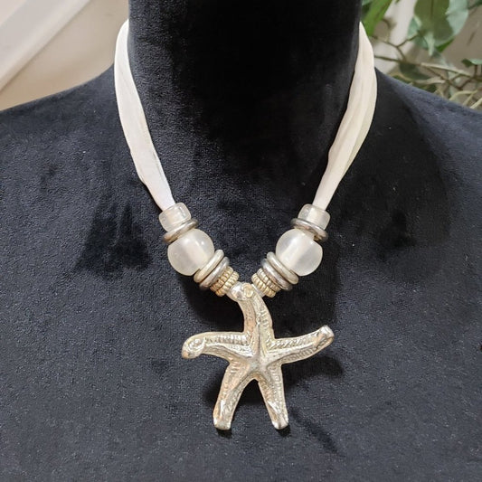 Womens Fashion Chunky Beaded Big Starfish Pendant Necklace with Lobster Clasp