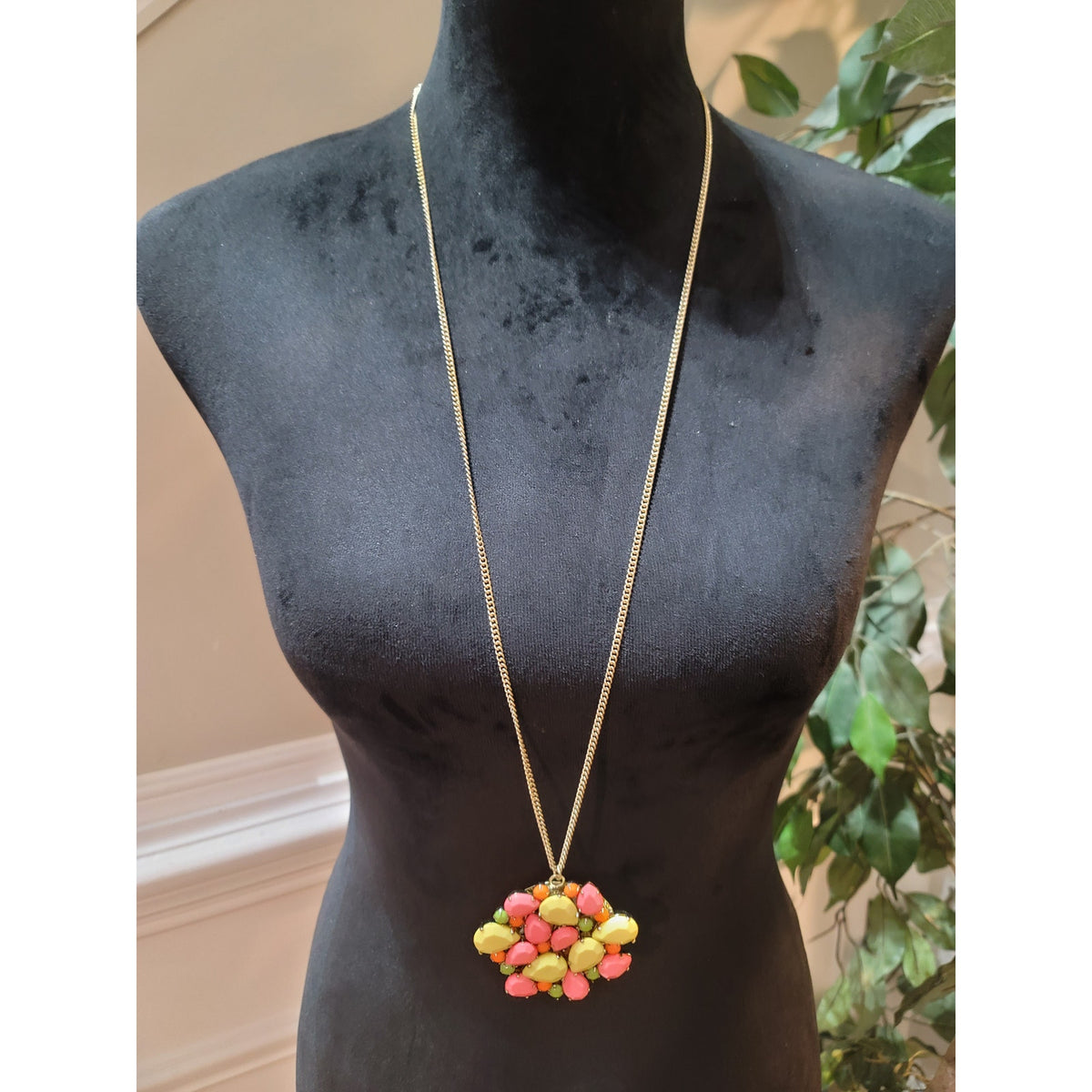 Women's Gold Tone Statement Necklace Multicolor Teardrop Pendant Fashion Jewelry