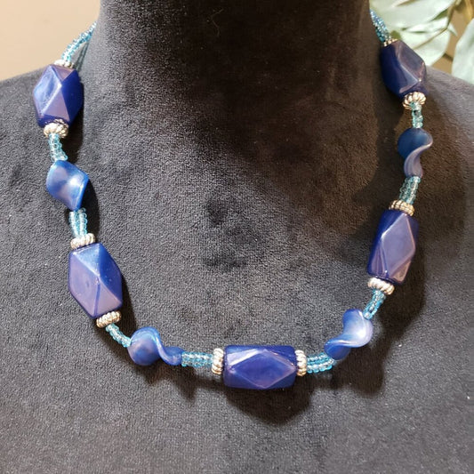 Women Fashion Chunky Blue Asymmetric Acrylic & Seed Beads Metal Spacers Necklace