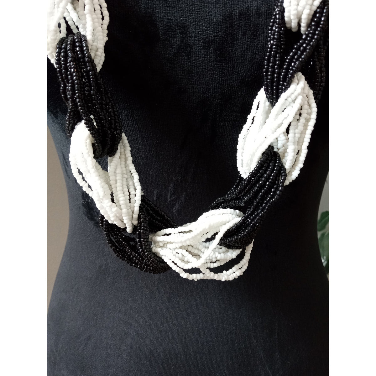 Black & White Twisted Multi Strand Seed Bead Necklace Chunky Rope Statement