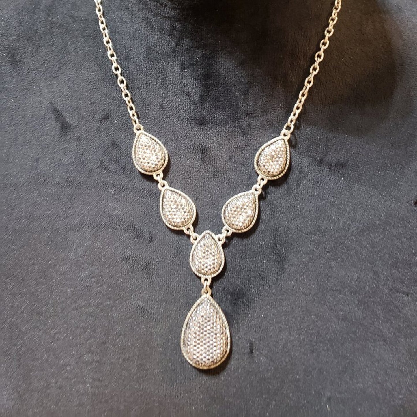 Womens Silver Plated Crystal Puffy Link Tear Drop V Shape Necklace with Lobster