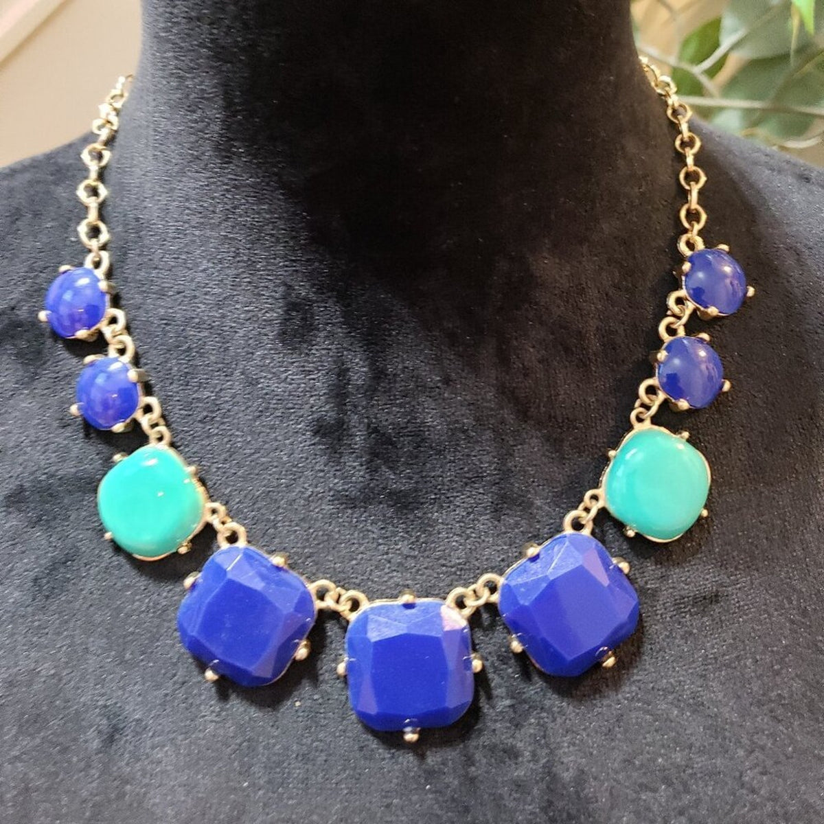 Womens Green Blue Jade Stone Gold Tone Chain Necklace Jewelry with Lobster Clasp
