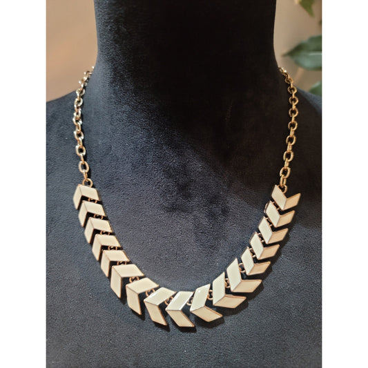 Women Gold Tone Chevron Statement Necklace With Adjustable Chain Elegant Jewelry