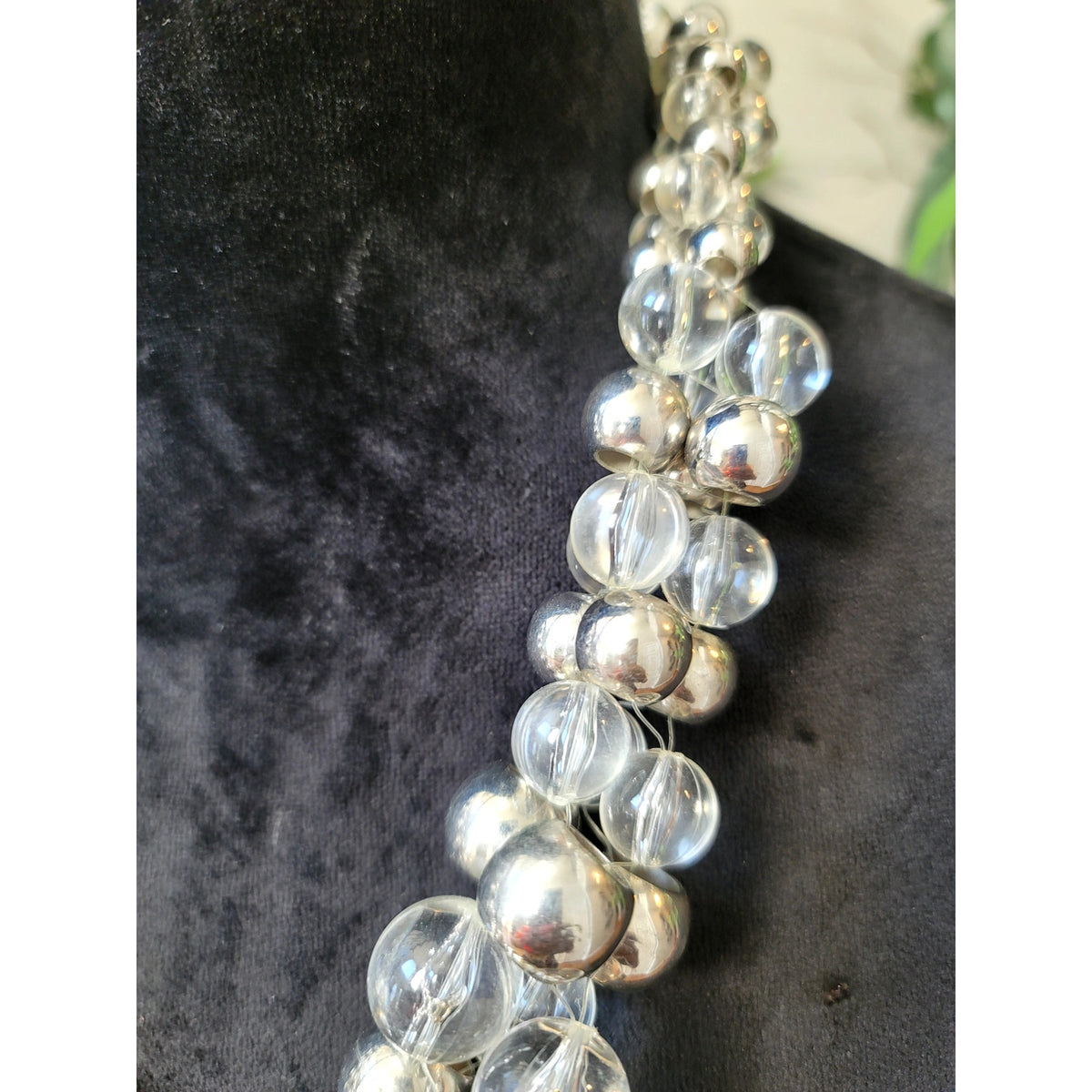 Women's Chunky Silver Clear Bead Statement Necklace Party Fashion Jewelry
