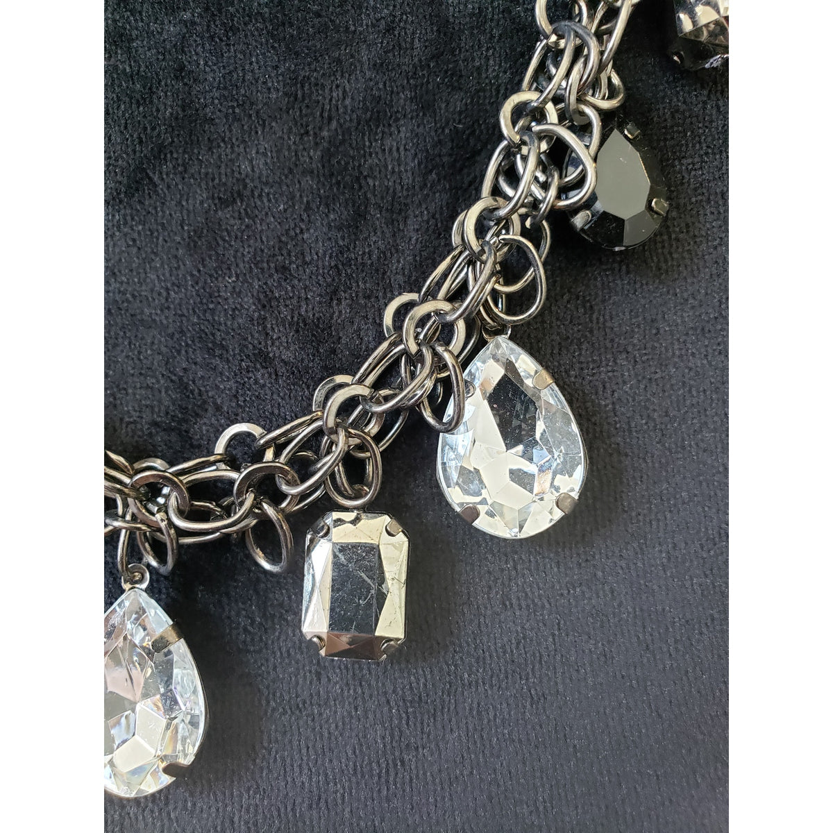 Women Gun Metal Multi-Shaped Resin Black Beads Crystal Charm Necklace Adjustable