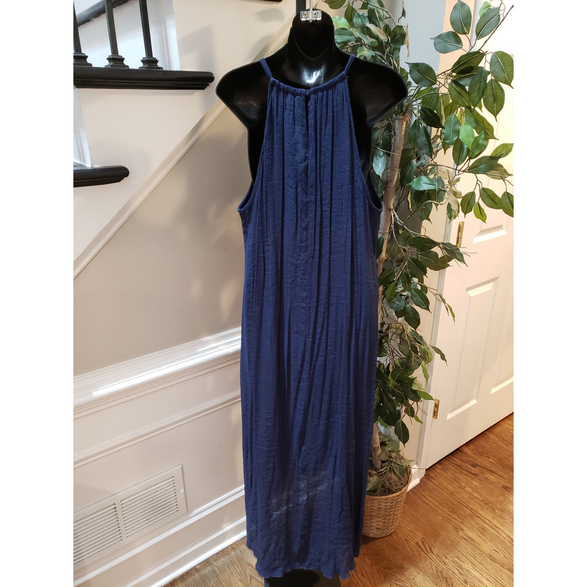 Mlle Gabrielle Maxi Dress Women's Size 2X Blue Rayon Keyhole Hi-Low Sleeveless