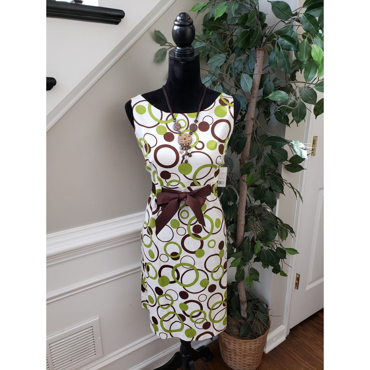 Kim Rogers Shift Dress Women's 12P Beige & Green Round Neck Sleeveless Back Zip