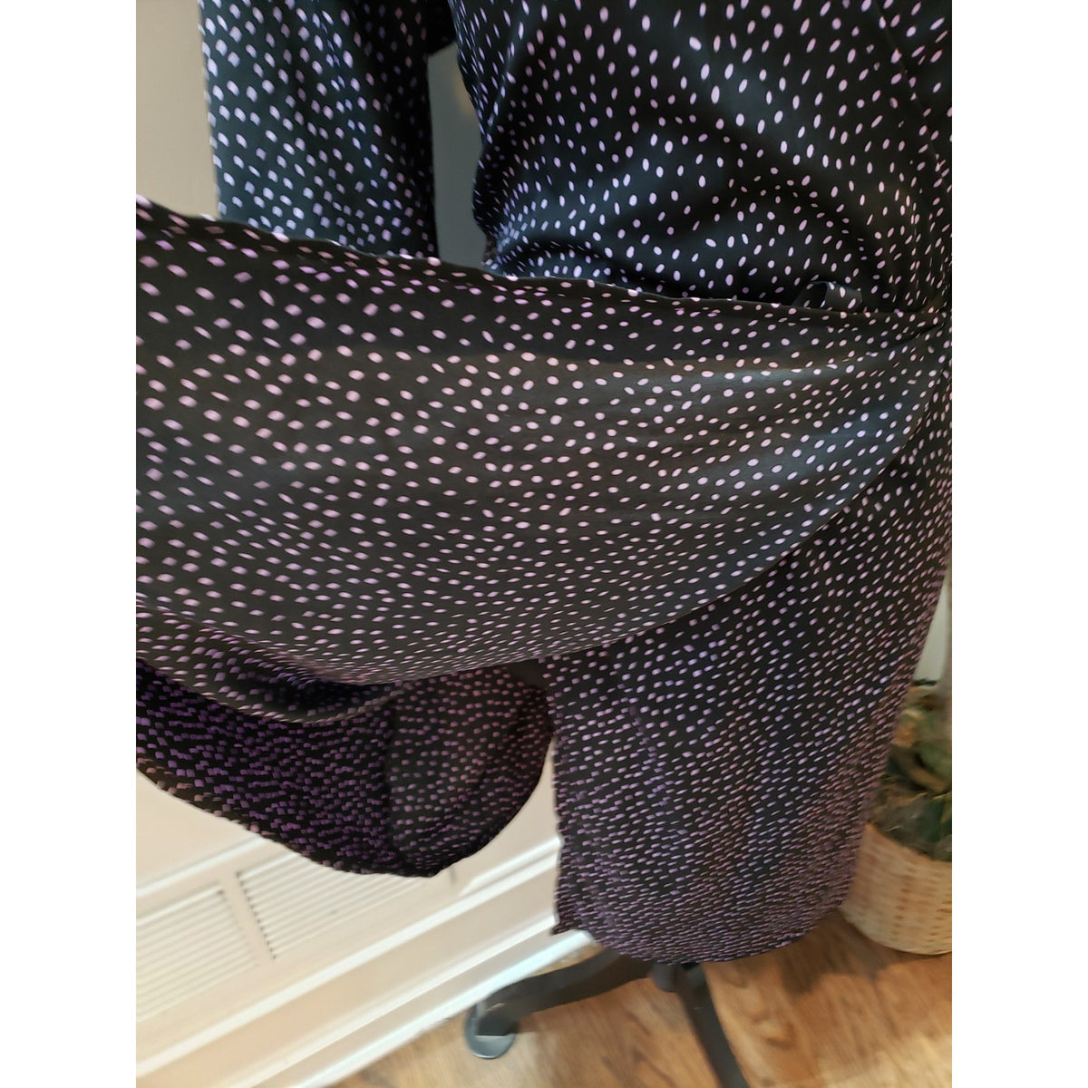 Influence Dress Women Size 10 Black Purple Polka Dot Wrap Tie Waist V Neck