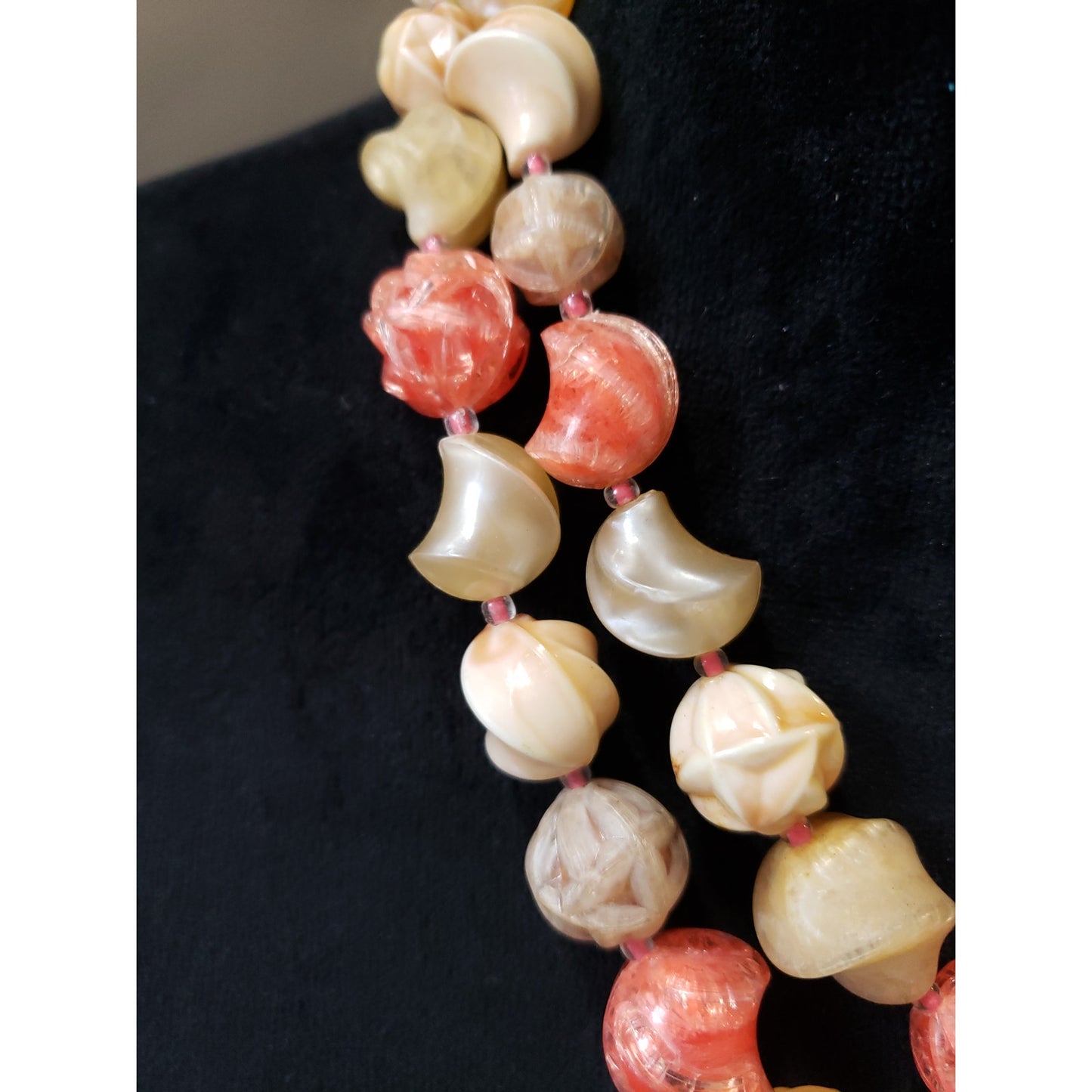 Women's Vintage Multi-Strand Beaded Necklace Carved Lucite & Shell Jewelry