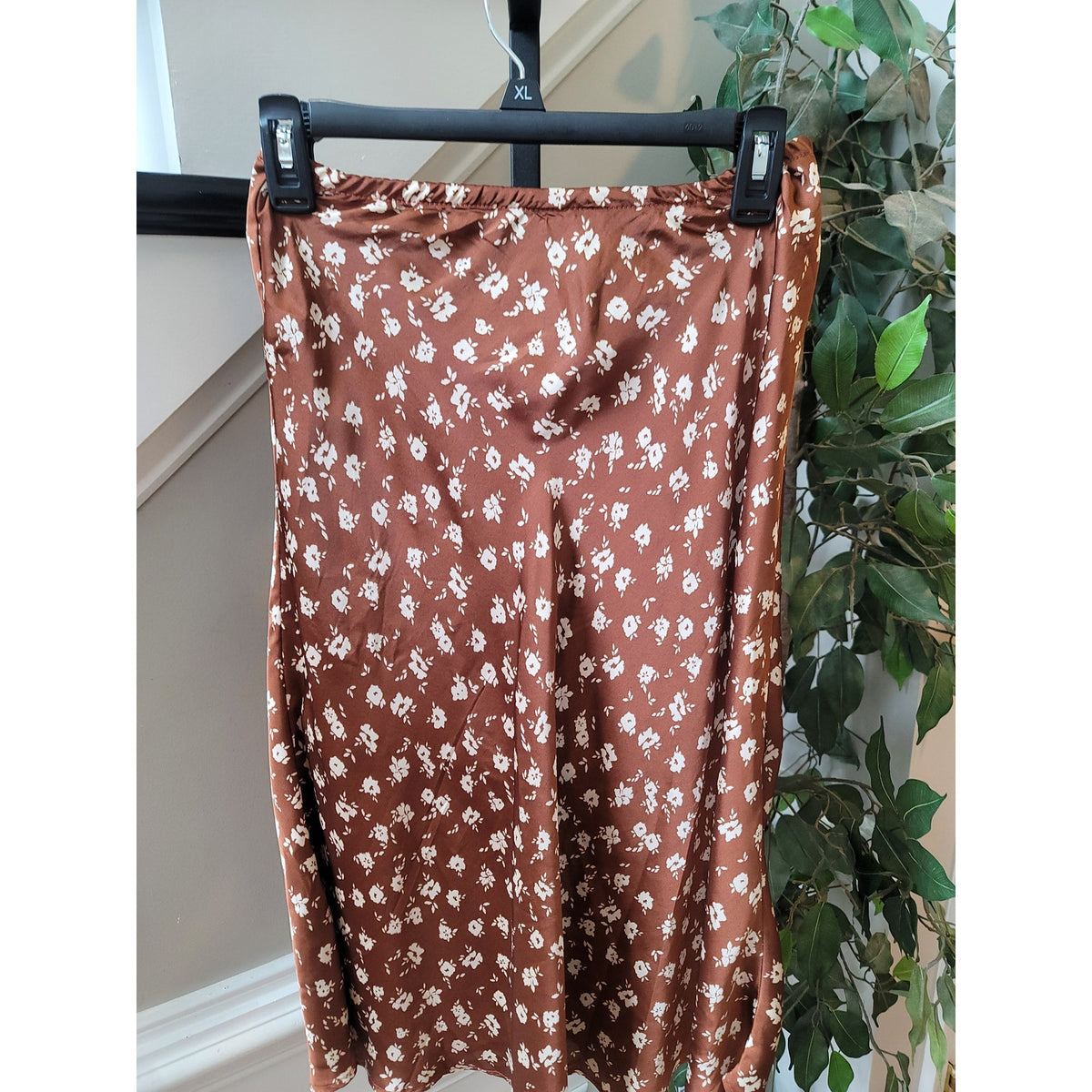 Sienna Sky A-Line Midi Skirt Women's Small Brown/Cream Floral Fully Lined