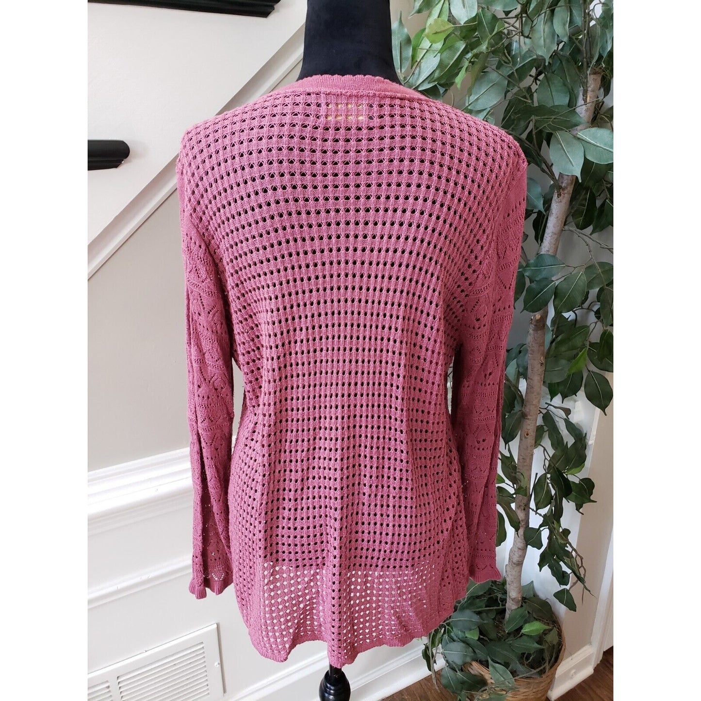 Absolutely Creative Worldwide Women's Pink Crew Neck Long Sleeve Sweater Size XL