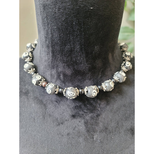 Womens Tribal Black Beaded Necklace White Swirl Beads Spring Ring Lock Boho