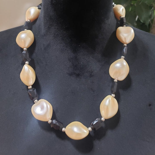 Women Fashion Vintage Chunky Big Cream Lucite Beads Black Stones Beaded Necklace