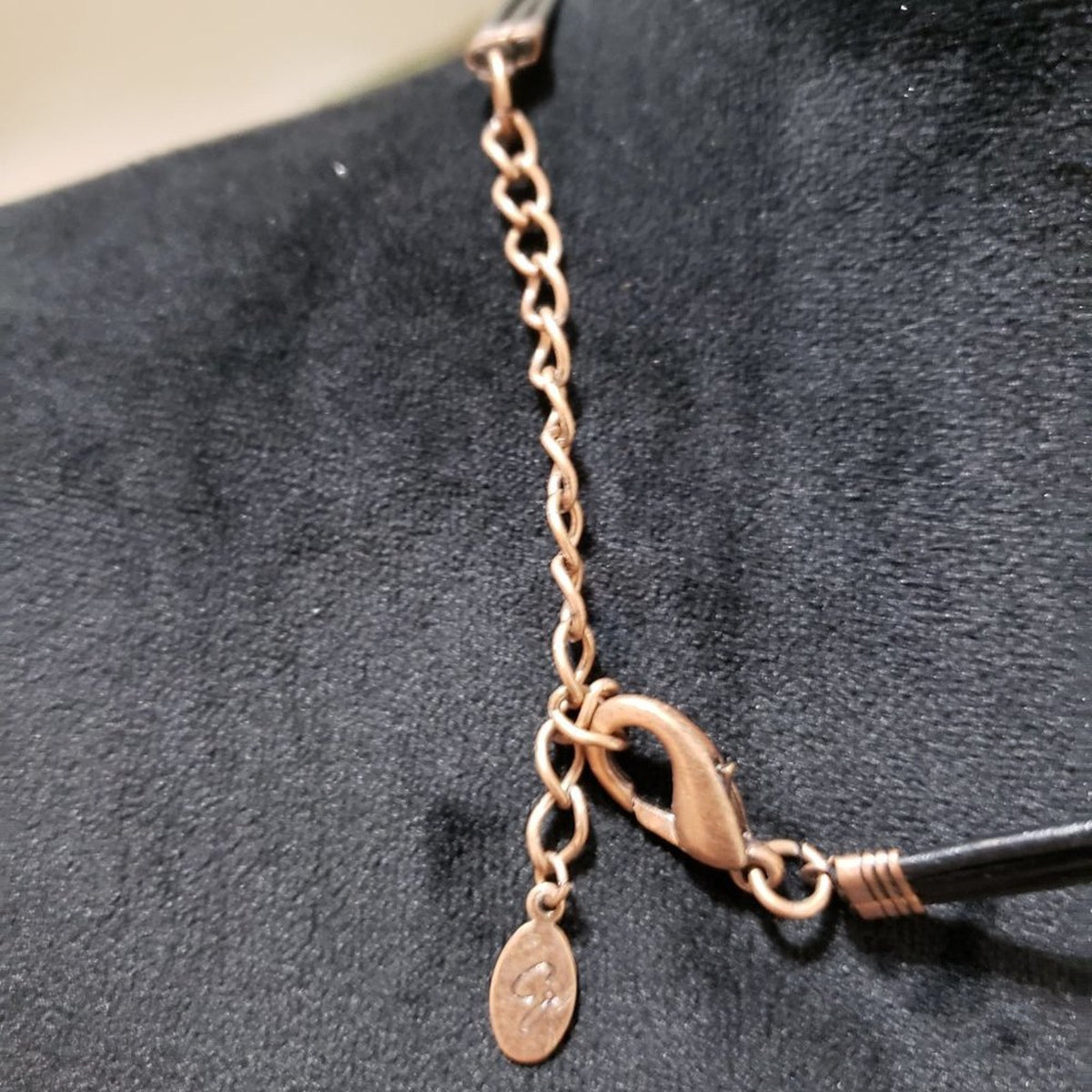 Women Modern Fashion Chunky Big Heart Pendant Rhinestones Charm Collar Necklace