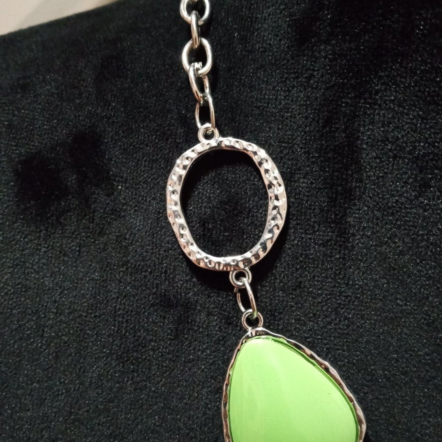 Womens Fashion Silver Hollow Circles Green Rhinestone Beads Necklace w/ Lobster