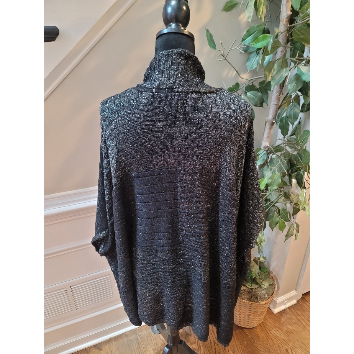 Worthington Shrug Sweater Women's Size XL Black/Silver Cocoon Wrap Open Front