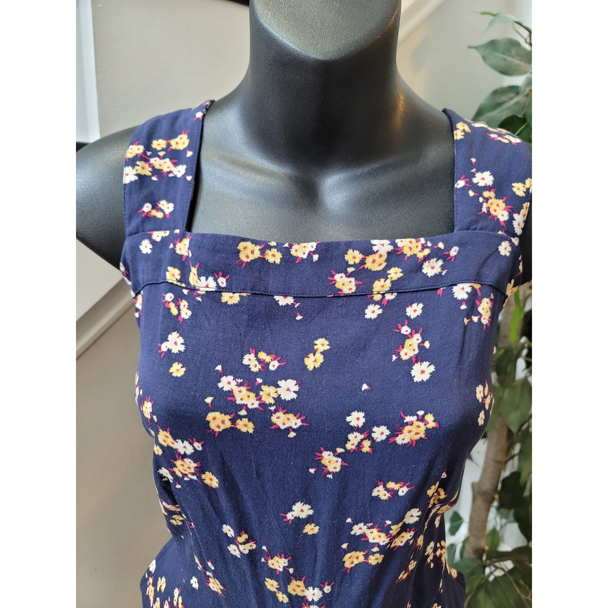 PopSugar Floral Jumpsuit Women's Size Large Navy Square Neck Sleeveless